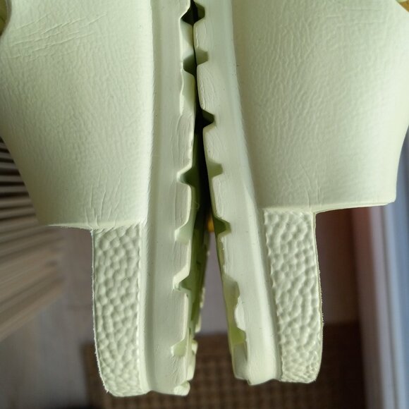 NWOB Birkenstock Arizona Essentials Faded Lime Green EVA Sandals 38N / 7 -  7.5 - Picture 5 of 16